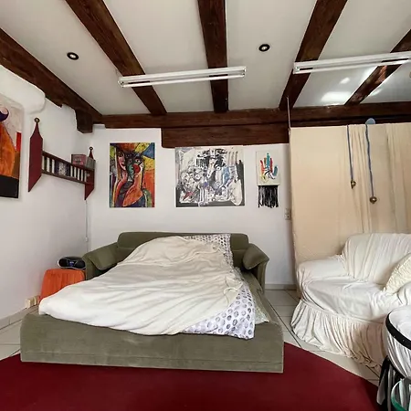 Atelier Alloggio in famiglia *